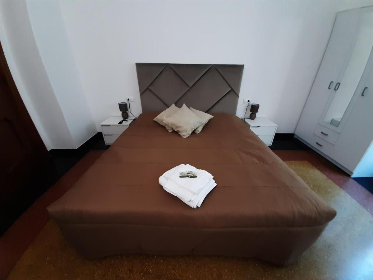 La Lanterna Di Angelo Hotel Genova Kültér fotó